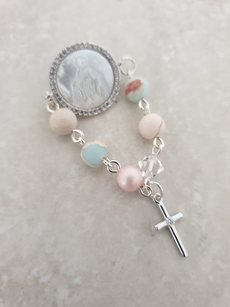 Camilla Baby Pin