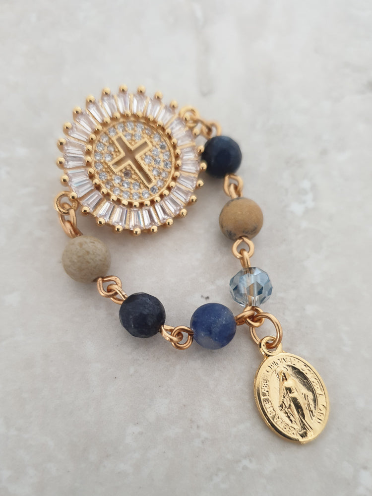 Leornardo Baby Pin